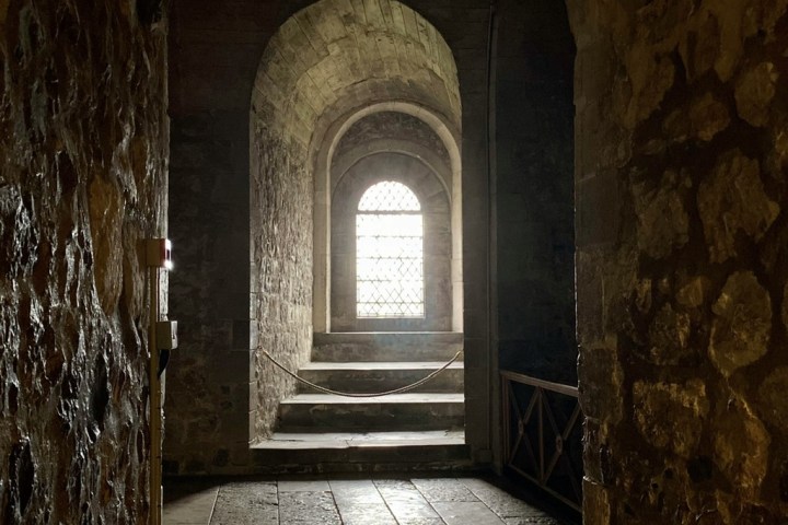 a view of a stone building
